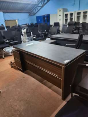 1.6M Executive Office Desk image 4