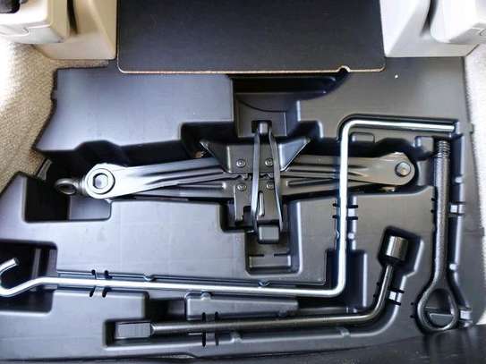 Toyota ISIS KDL (MKOPO/HIRE PURCHASE ACCEPTED) image 2