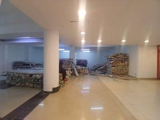 3,800 ft² Warehouse with Parking in Mombasa Road image 5
