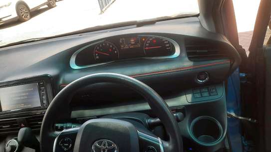Toyota Sienta Blue Hybrid 2019 2wd image 12