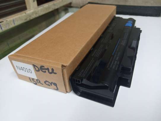 Dell 14R (N4010) Series Dell Inspiron Laptop Battery image 3
