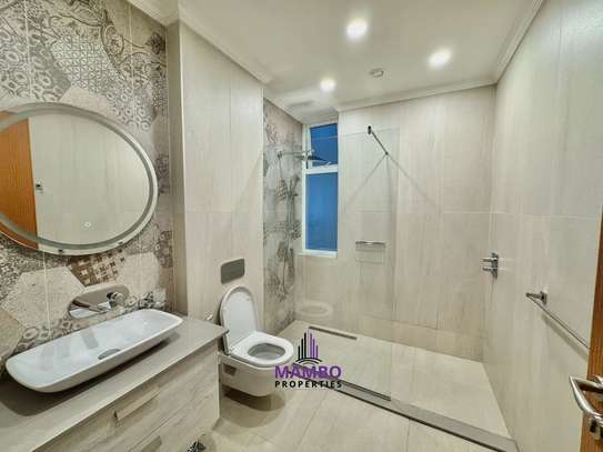 3 Bed Apartment with En Suite at City Park Drive image 4