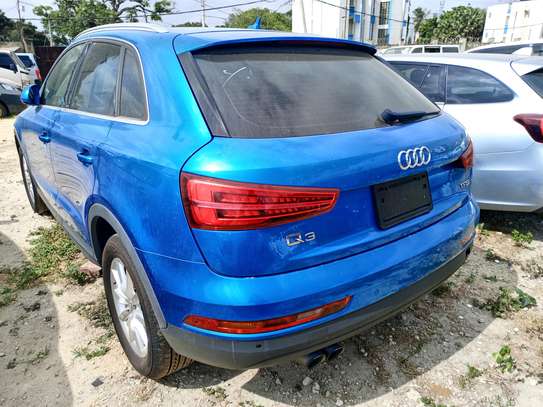 Audi Q3 blue image 1