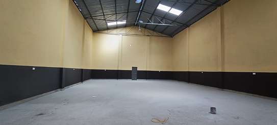 4,000 ft² Warehouse with Parking in Eastern ByPass image 3