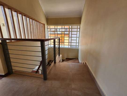 4 Bed House with En Suite in Kiambu Road image 8