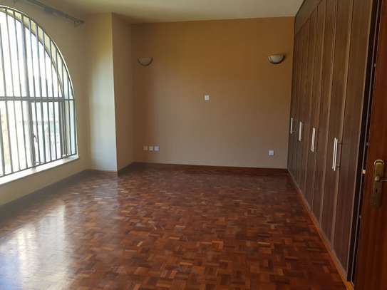 3 Bed Apartment with Parking in Kilimani image 15