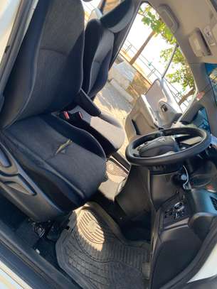 TOYOTA Wish 2010 White image 6