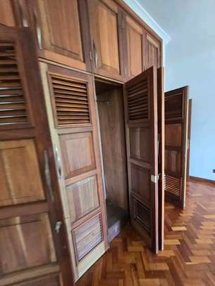 3 Bed Apartment with En Suite at Green Wood Drive image 16