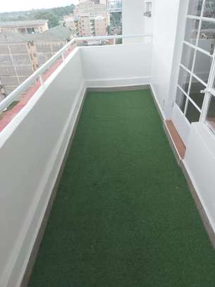 FITTED WALL TO WALL CARPET image 6