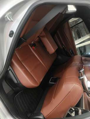 Toyota Harrier 2019 Hybrid image 5