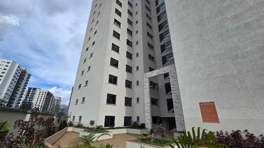 3 Bed Apartment with En Suite in Lavington image 31