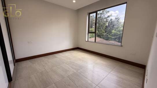 2 Bed Apartment with En Suite in Rhapta Road image 6