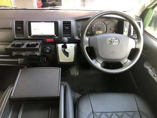 TOYOTA HIACE VAN LONG DX image 2