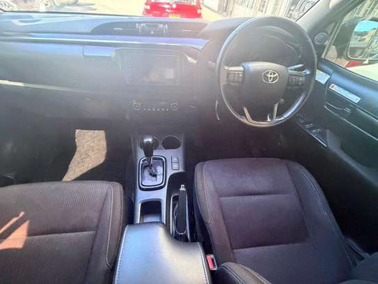 Toyota Hilux double cab 2017 USED image 3