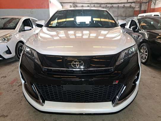 Toyota harrier GS image 1