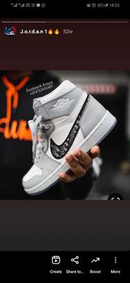 Jordan 1 Nike sneakers image 13