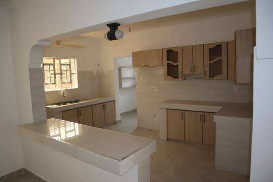 3 Bed House with En Suite in Kitengela image 1