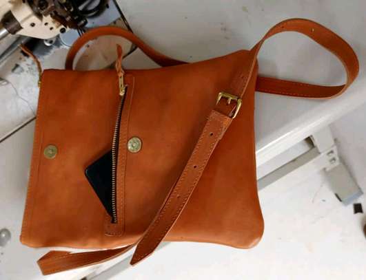 Nadia sling bag in Cowhide Leather image 3