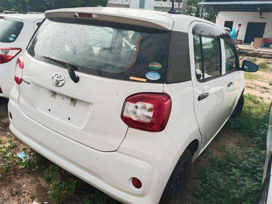 Toyota passo white on offer sale image 4