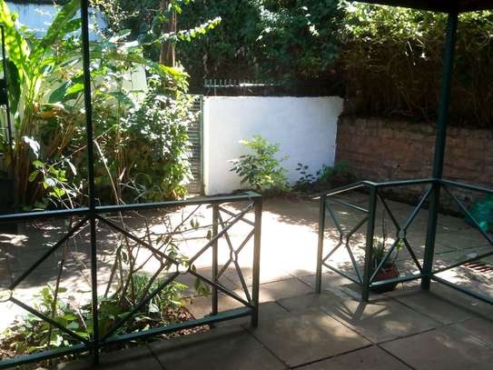 4 Bed Townhouse with En Suite in Kileleshwa image 7