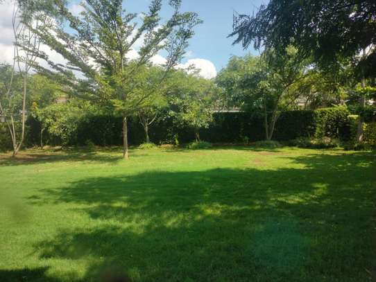 4 Bed Townhouse with Swimming Pool at Muthaiga And Gigiri image 16