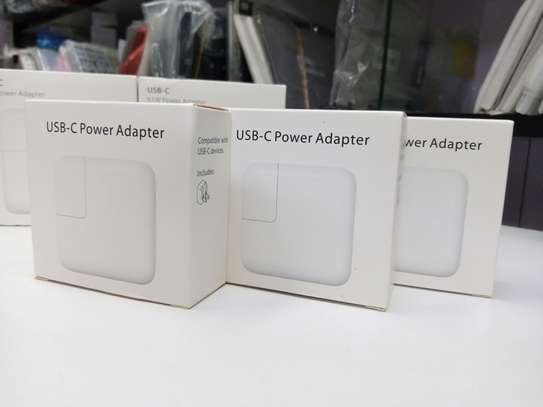 30W USB-C Power Adapter image 1