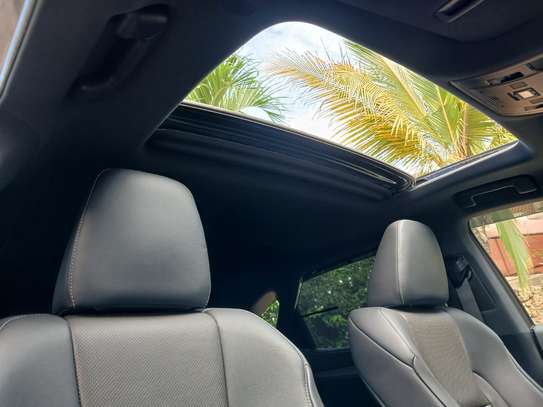 Lexus RX300 image 8
