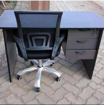 High quality and durable office desks and chair image 2