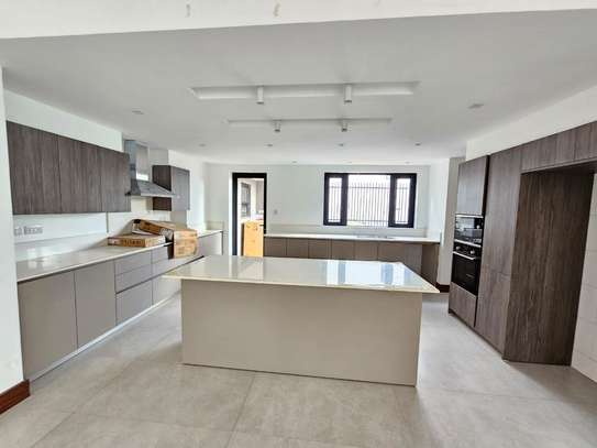 5 Bed House with En Suite in Kitisuru image 17
