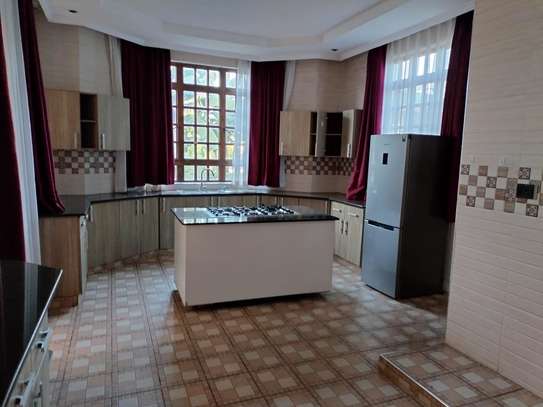 4 Bed Townhouse with En Suite in Runda image 13
