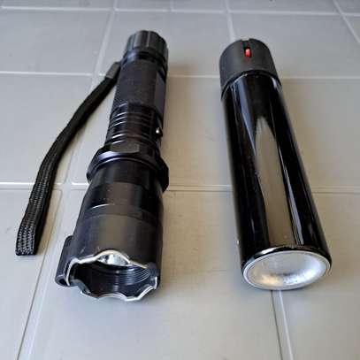 2 in 1 Self Defense Pepper Spray and Torch Shock Teaser image 5