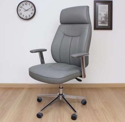Office Chair: Managers Experience High back Office Chair image 1