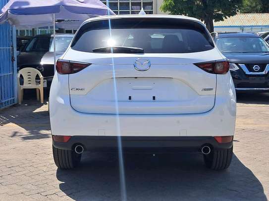 Mazda Cx-5 White Petrol 2018 image 9