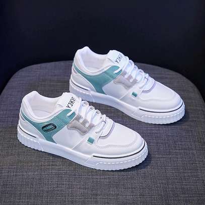Fashion sneakers image 1
