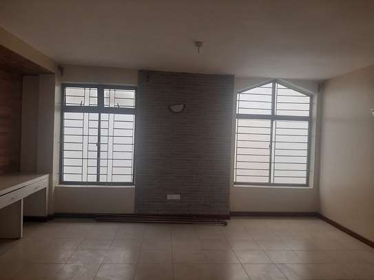 Serviced 2 Bed Apartment with Parking at Trans View Avenue image 3