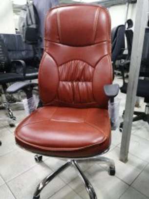 EXECUTIVE OFFICE CHAIRS image 4