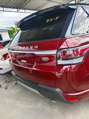 Lange Rover Sport 2018 sunroof image 9