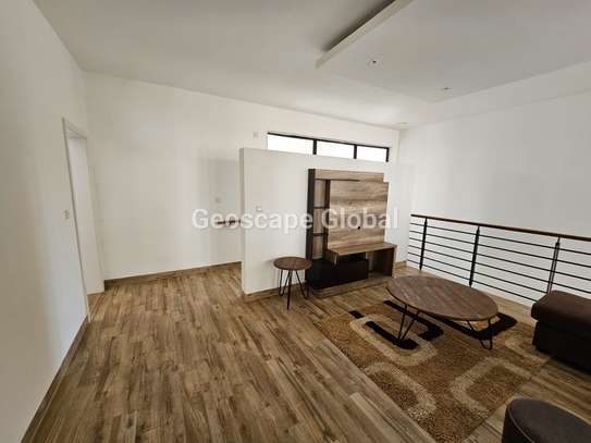 4 Bed Apartment with En Suite in Riverside image 8
