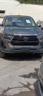 Toyota Hilux Double 4x4 cabin Grey 2019 image 3