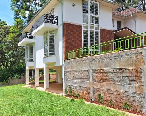 5 Bed Townhouse with En Suite in Rosslyn image 23