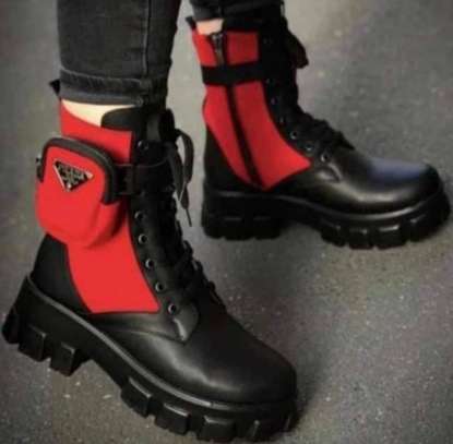Chaussure clearance prada 2020