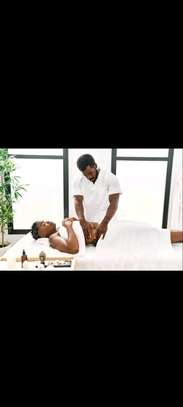 Discreet male masseur at mombasa rd image 1