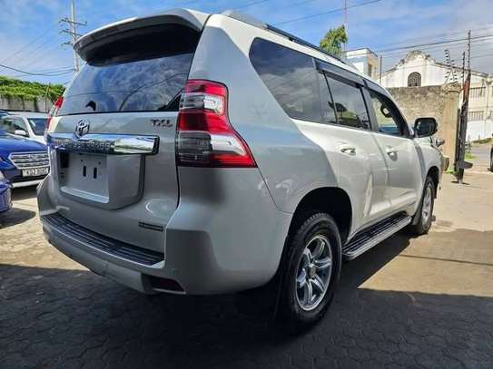 Toyota prado TXL 2017 image 3