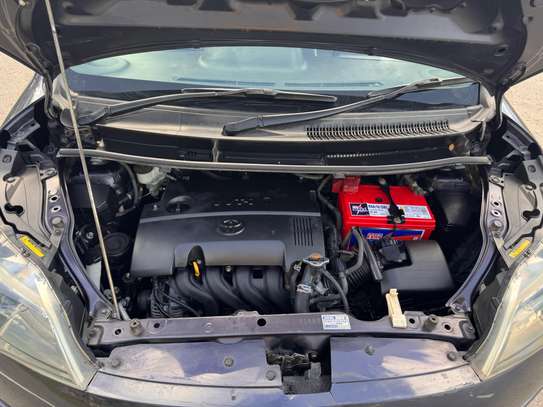 Toyota spade 2014 image 6