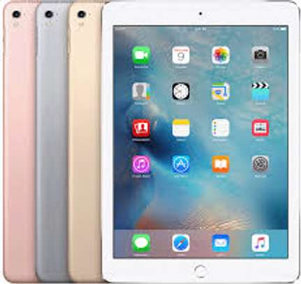 Apple iPad Air 32 GB image 3