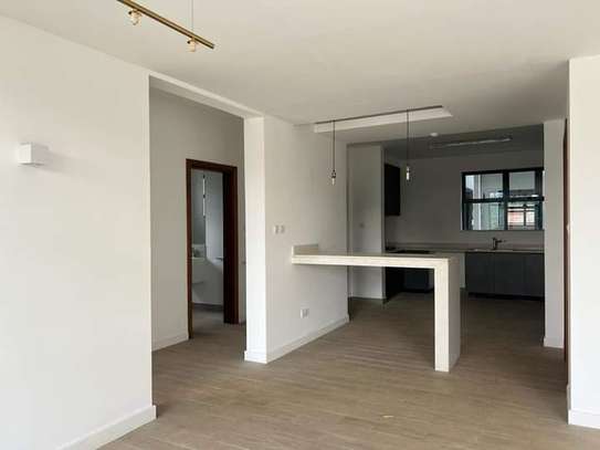 4 Bed Apartment with En Suite in Rosslyn image 7