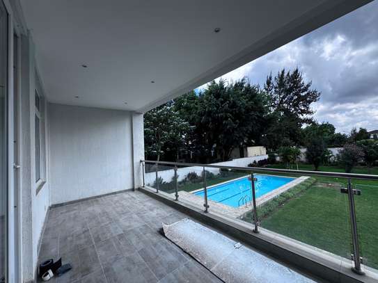 5 Bed House with En Suite in Runda image 12