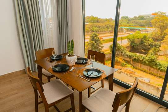 2 Bed Apartment with En Suite in Westlands Area image 3