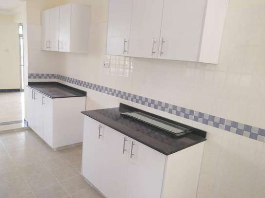 Lovely 4 BR Houses plus Sqs in Ngong image 8