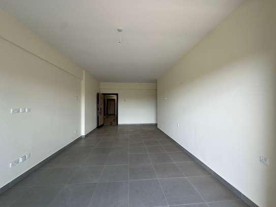 4 Bed Apartment with En Suite at Parklands image 19